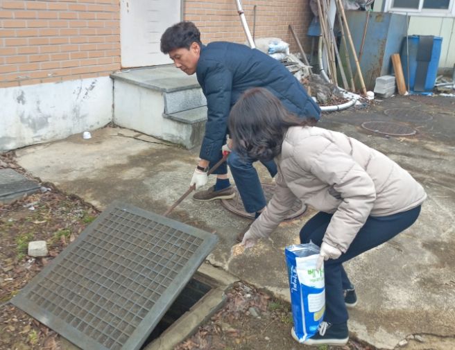 임실군, 모기 유충 및 월동 모기 구제 활동 실시