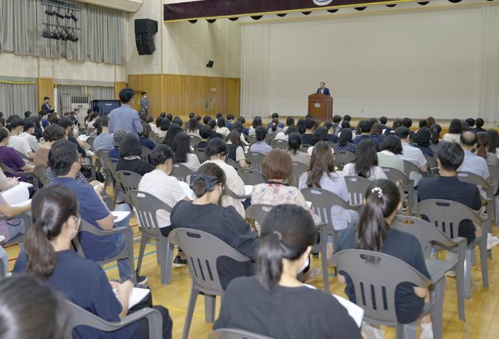 부산광역시 하윤수 교육감 17일 2024·2025 대입 대비 EBS 공동 대입설명회 격려