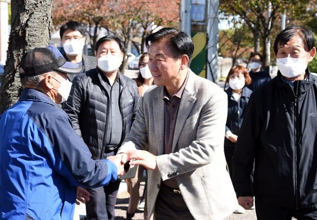 김동근 의정부시장, 한국법무보호복지공단 경기북부지부 주변 보안 취약 지역 확인