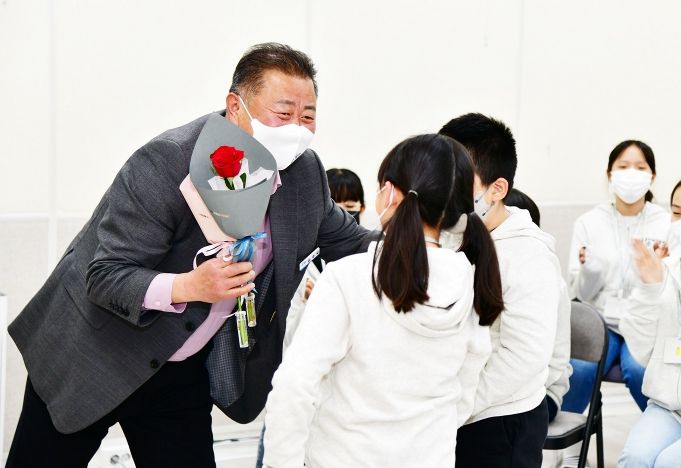 김경일 파주시장, 파주 음악 꿈나무 응원 방문