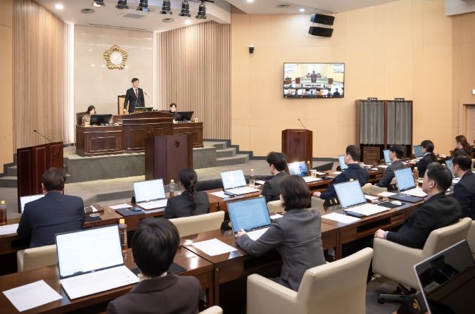 남양주시의회는 제300회 임시회를 개회했다.