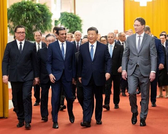 시 주석이 3월 28일 오전 베이징 인민대회당에서 국제 공상계 대표와 회견했다. (사진/신화통신)