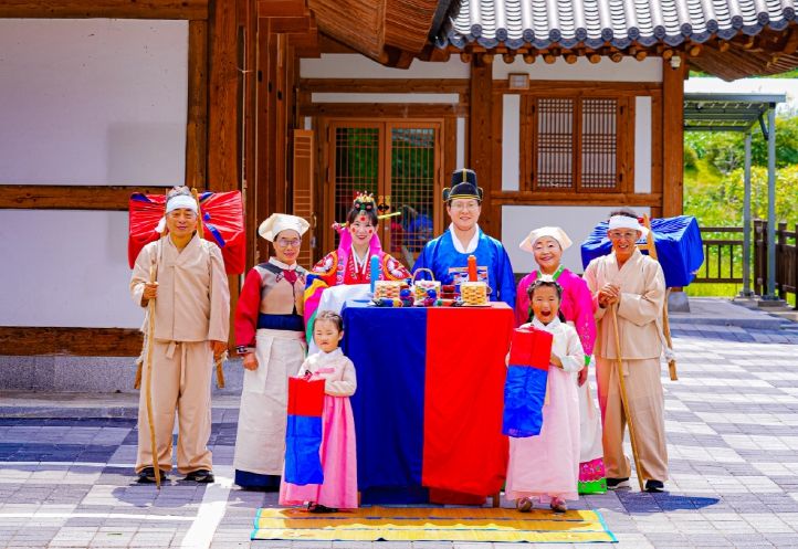 홍천군 화촌면 ‘청사초롱 마을, ‘제2회 전통혼례 축제’ 11월 1일 개최’